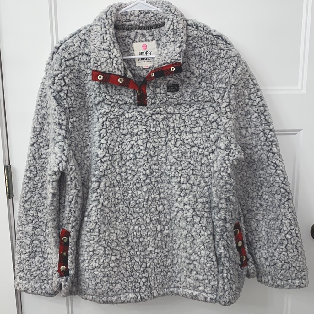 Women’s Simply Southern Plush Pullover Large